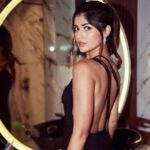 Anjini Dhawan Instagram – Outfit – @frisky.in 
Styled by @sheefajgilani
Shot by @dieppj 
Team – @niyoshi.jain @kashishsinhaaa 
Fashion interns – @riddhiijain_ @yashasvi_mehlawat