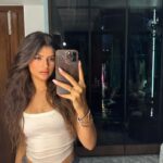 Anjini Dhawan Instagram – 📸🪞
