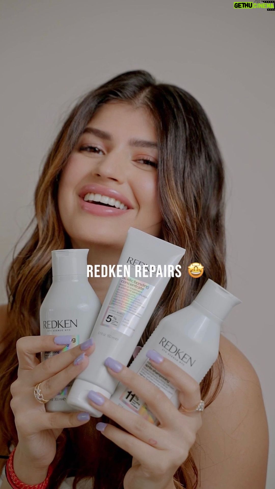 Anjini Dhawan Instagram - Hey Guys! Hereβs me sharing my secret to repairing damaged hair! ππ»ββοΈ Constant travel, shoots and heat styling leaves my hair completely damaged and Iβve got THE ULTIMATE FIX! Acidic Bonding Concentrate from @redken is my go to for all things hair!!! π Say goodbye to weakened bonds, pH imbalances, and hair woes. Strengthen with the Shampoo, deeply moisturize with the Conditioner, and protect with the Leave-In Cream. Repairing hair is as easy as A-B-C with Redken! Get yours today exclusively on @mynykaa. πββοΈπ #AD #Redken #RedkenRepairs #RedkenIndia @redken