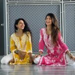 Anjini Dhawan Instagram - Choreographed by @ps_dancestudio @chaosinherveins @shaziasamji @piyush_bhagat 🌸