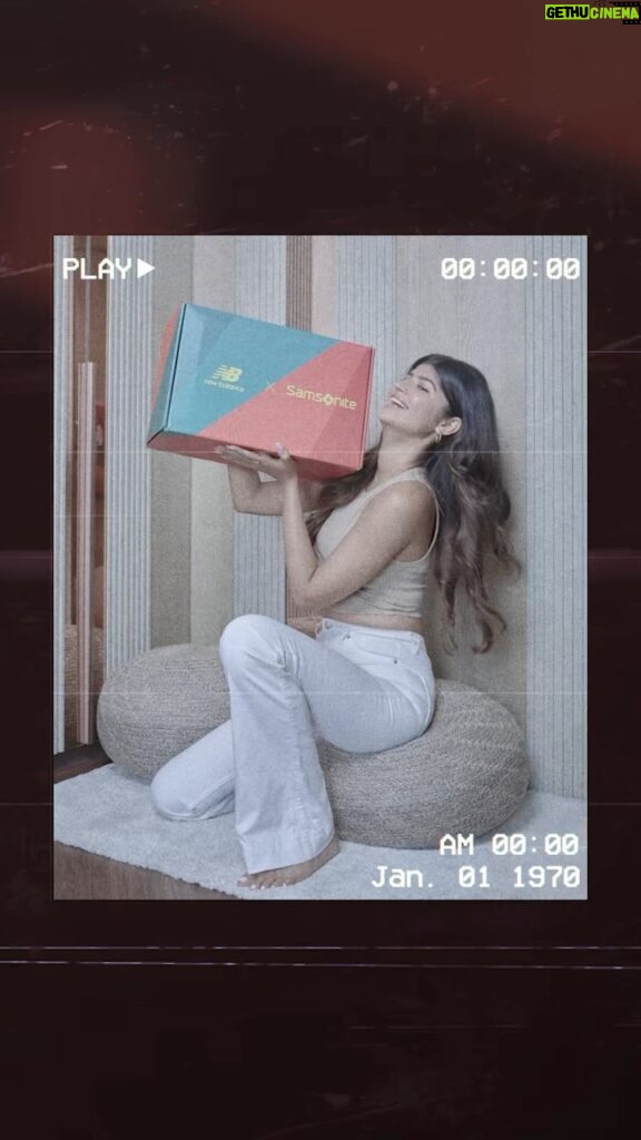 Anjini Dhawan Instagram - Lovee this new range in collaboration with New Balance | Samsonite!! I absolutely love how it comes with so many useful accessories! @samsoniteindia Check out my video to know more. #SamsoniteLiveUndefined #SamsoniteIndia #Samsonite #newbalance