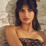 Anjini Dhawan Instagram – Shot by @sheldon.santos 
Makeup @makeupbyriddhima 
Hair @souravv_roy_ 
Styled by @pranita.abhi 

Outfit : @frisky.in 
Jewelry : @studiometallurgy