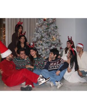 Anjini Dhawan Instagram - 🎄❤️✨🎅🏻