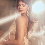 Anjini Dhawan Instagram - ✨✨✨ Shot by @dieppj Outfit @archanajaju.in