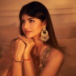 Anjini Dhawan Instagram - ✨✨✨ Shot by @dieppj Outfit @archanajaju.in