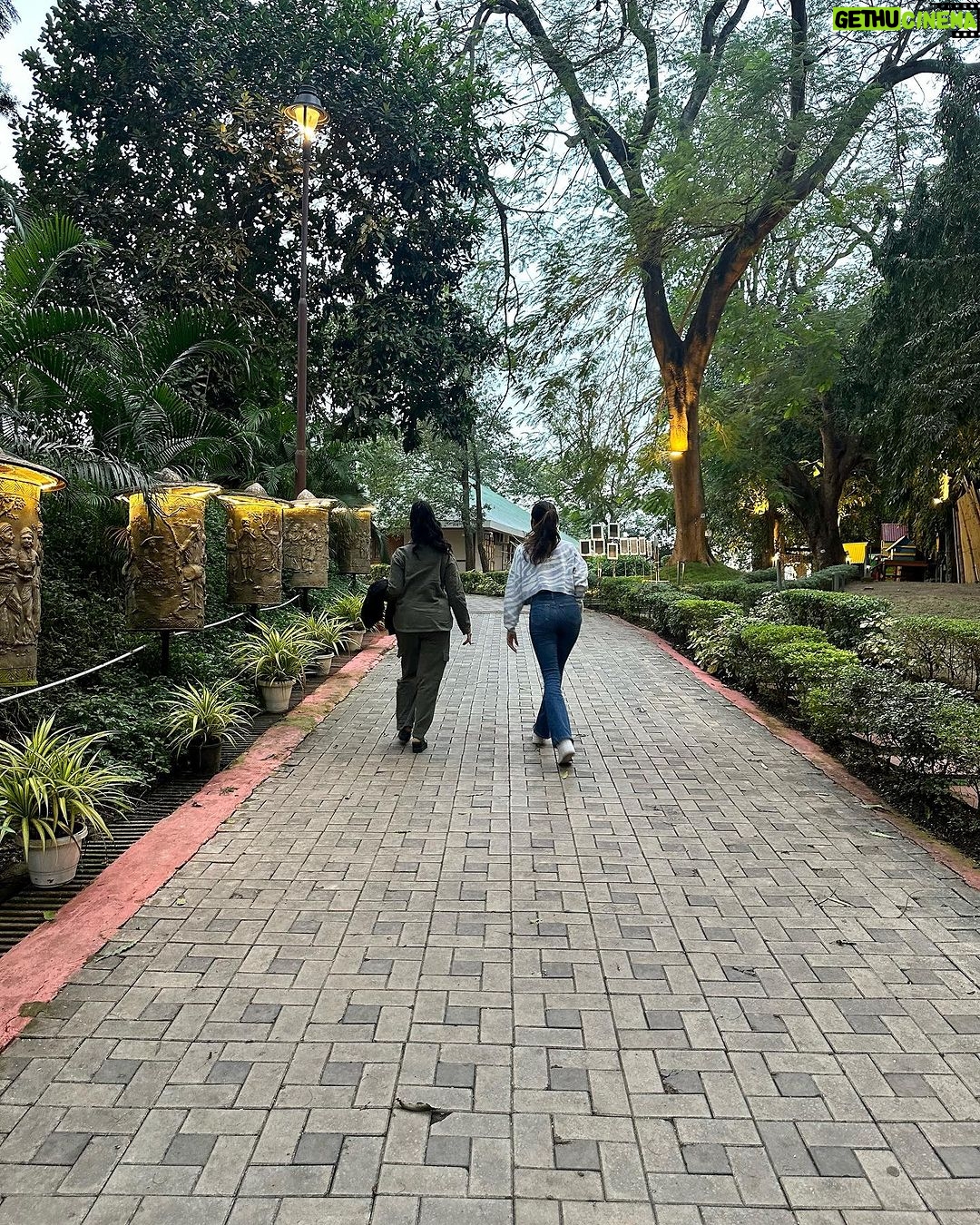 Anjini Dhawan Instagram - 24 hours in Assam 🕊️✨ Kamakhya Temple, Gauhati