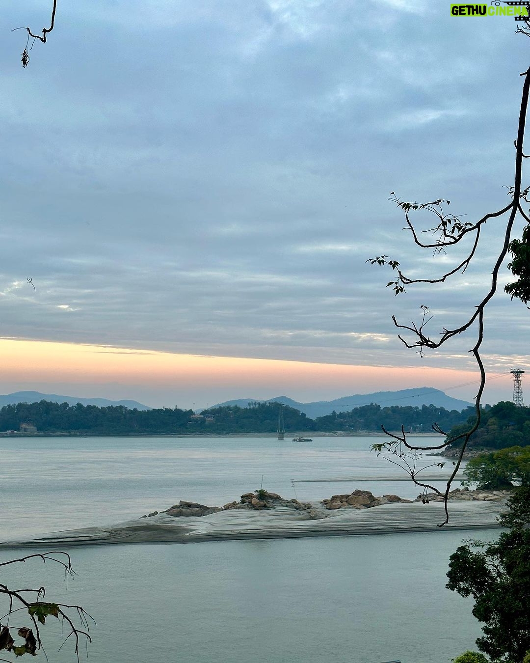 Anjini Dhawan Instagram - 24 hours in Assam 🕊️✨ Kamakhya Temple, Gauhati