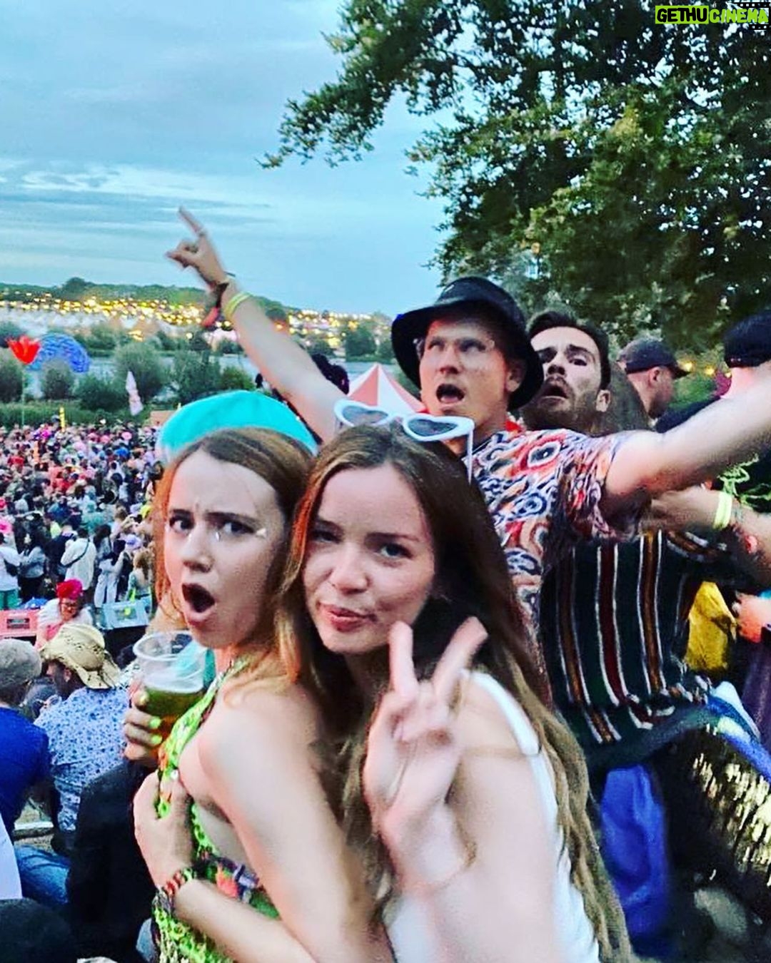 Anna Ador Instagram - @thesecretgardenparty 2022 i officially can go without a shower for 3 days and you won’t even notice 🤙🏼