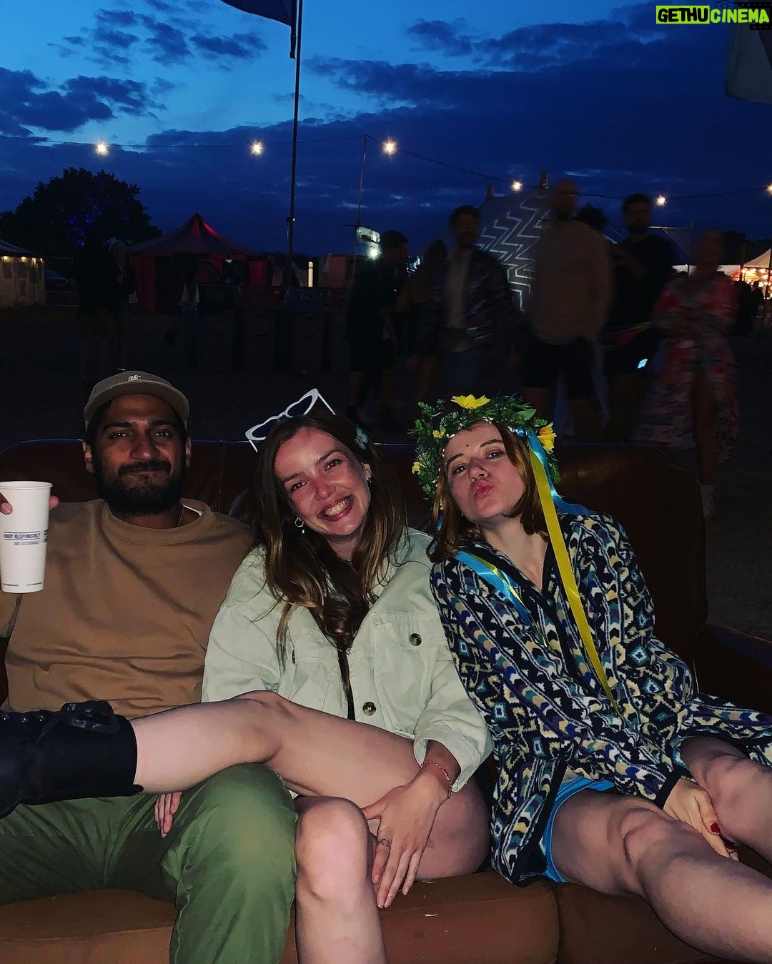 Anna Ador Instagram - @thesecretgardenparty 2022 i officially can go without a shower for 3 days and you won’t even notice 🤙🏼