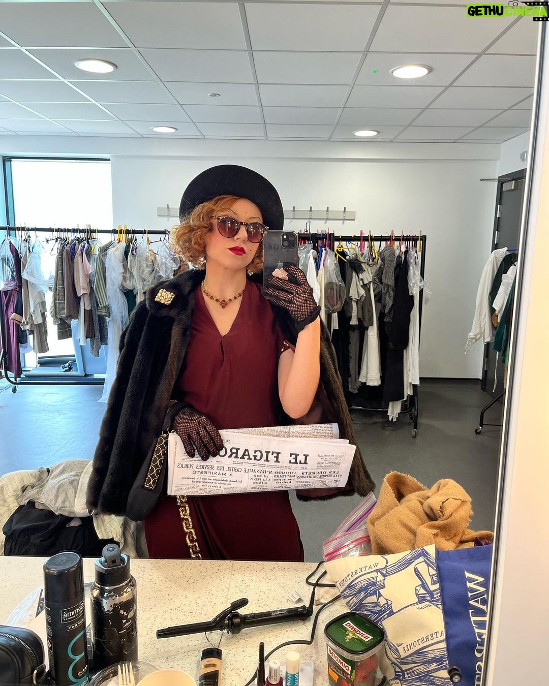 Anna Ador Instagram - “Cat Among the Pigeons” Directed by Robin Sneller @east15actingschool June/22 • very official caption because I’m so late with this post that I don’t know what to write anymore. It’s all in here. #grateful♥️ East 15 Acting School