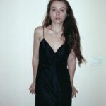 Anna Ador Instagram - Mumbai / 2021 📸 @avinash.jai.singh #35mm #home • No, I don’t miss long hair. Thank you.