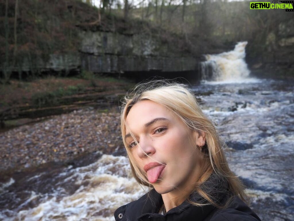 Anna Brewster Instagram - Chasing waterfalls 🤍 Yorkshire, UK
