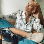 Anna Brewster Instagram - My mate makes dead good shirts @sark_london @iamlaurengrant Le Smoking 🚬