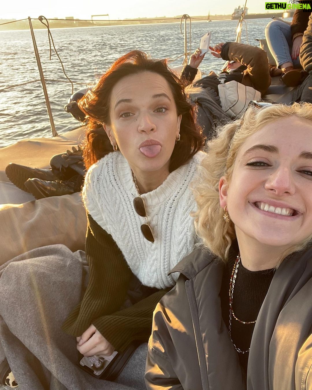 Anna Brewster Instagram - 10/10 😊🎄Lisbon - "I think I've experienced euphoria" Lisbon, Portugal