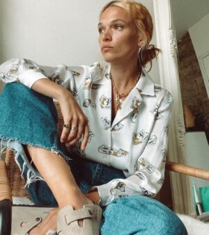 Anna Brewster Instagram - My mate makes dead good shirts @sark_london @iamlaurengrant Le Smoking 🚬