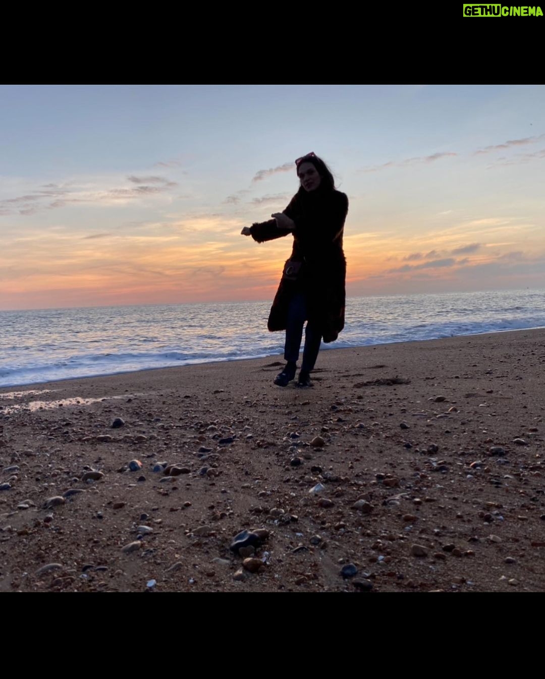 Anna Brewster Instagram - Last days of the Decade 🤪 Brighton