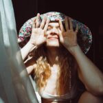 Anna Brewster Instagram – Sunshine, through my window, makes me happy, like I should be – Clueless 1996