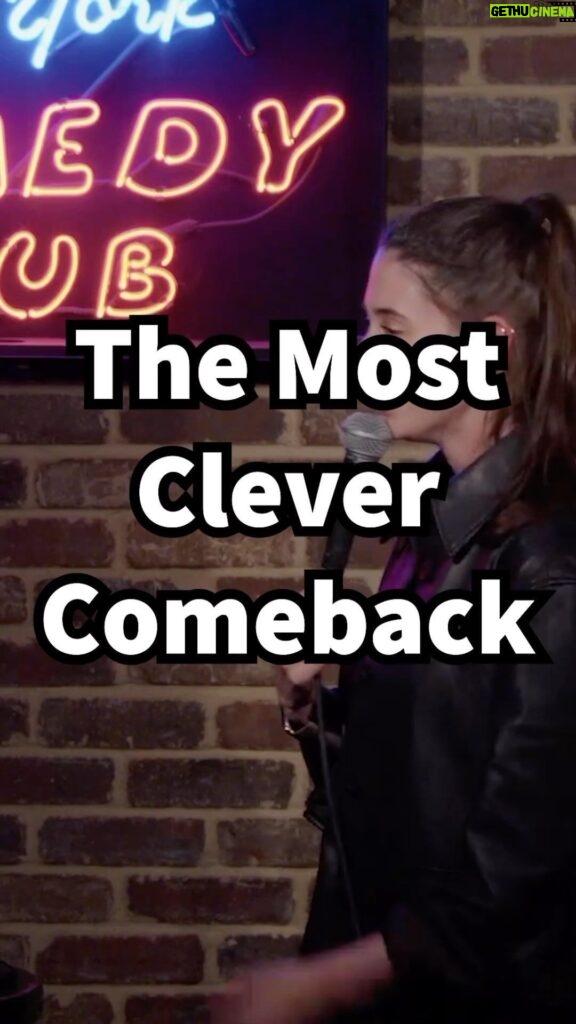 Anna Cain Bianco Instagram - It takes time, training, and incredible focus to come up with great comebacks like these #comedian #heckler #comedyclub New York Comedy Club