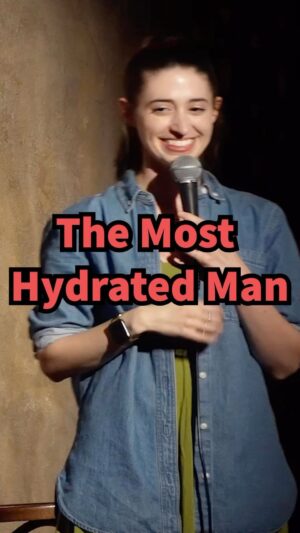Anna Cain Bianco Instagram - Six deep and feeling effervescent 

#perrier #comedyclub #standupcomedy #jokes