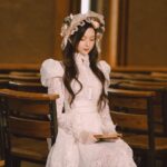 Anna Kay Instagram - 🍀🌸 #❄️ #rococo #oilpainting #bye2021