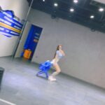 Anna Kay Instagram - 💙🤍