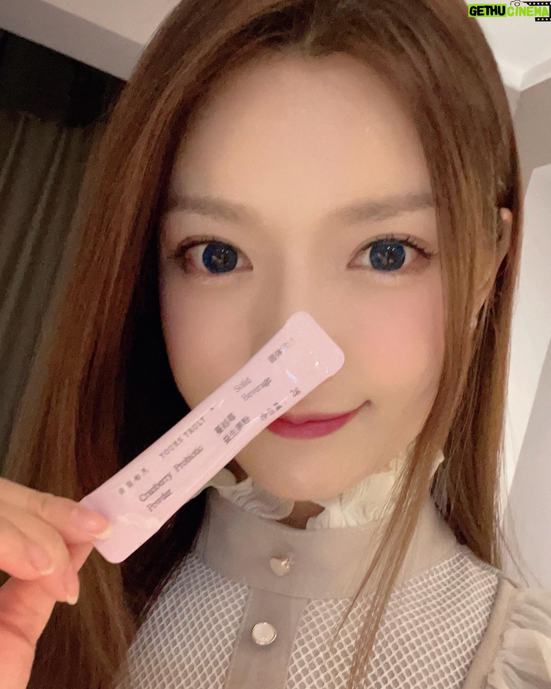 Anna Kay Instagram - 抵抗焦慮 抵抗衰老 抵抗病毒~#由而初里 #yourstruly #由而初里