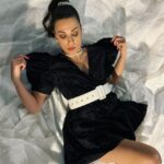 Anna Menenakou Instagram - Rule of a lady: 🕶 🖤 Three Words Little. Black. Dress * * * #littleblackdress #lovemyjob #actress #actresslife #acting #picoftheday @koralia.krikelli #styledby @kododimam #myhair @ioannachatzikonstanti #makeup #annarepa #love #onlylove #onlyloveforanna