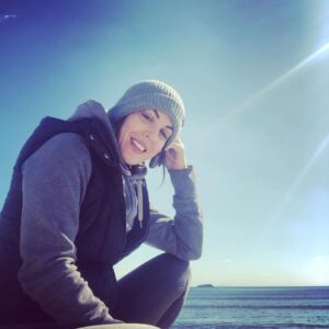 Anna Menenakou Instagram - •Μάρτιος 
«Μάρτης, γδάρτης και κακός παλουκοκαύτης» ή Μάρτης  ο Φυτευτής ... ο καταλληλότερος μήνας για φύτεμα δένδρων! Όπως θέλεις μπορείς να το δεις! 
#march #choosehappiness #choosegreatness #choosegratitude #bethechangeyouwanttoseeintheworld #love #onlylove #onlyloveforanna