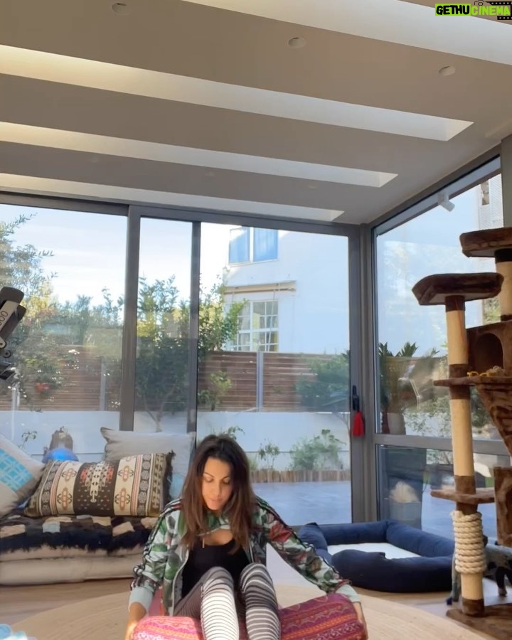 Anna Menenakou - 1.1K Likes - Restorative Yoga 🙏♥️🧿
Ευγνώμων και Χαρούμενη για όλα!!!
*****************
#blessed #thankful #formylife #formyteacher @alexopoulou.athina #yoga #yogalife #satya #love #onlylove #onlyloveforanna