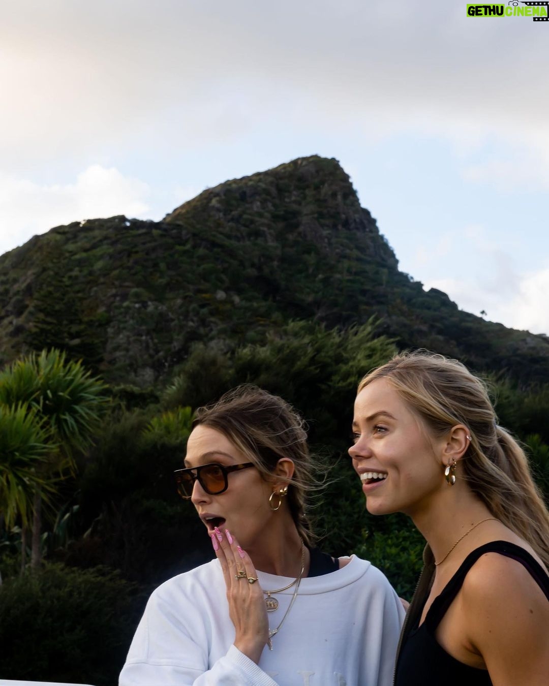 Annalisa Cochrane Instagram - More photos lacking proper cohesion 🙃 Auckland, New Zealand