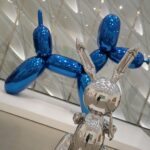 Anne Curtis Instagram - @jeffkoons @thebroadmuseum 💙🦋 Los Angeles, California