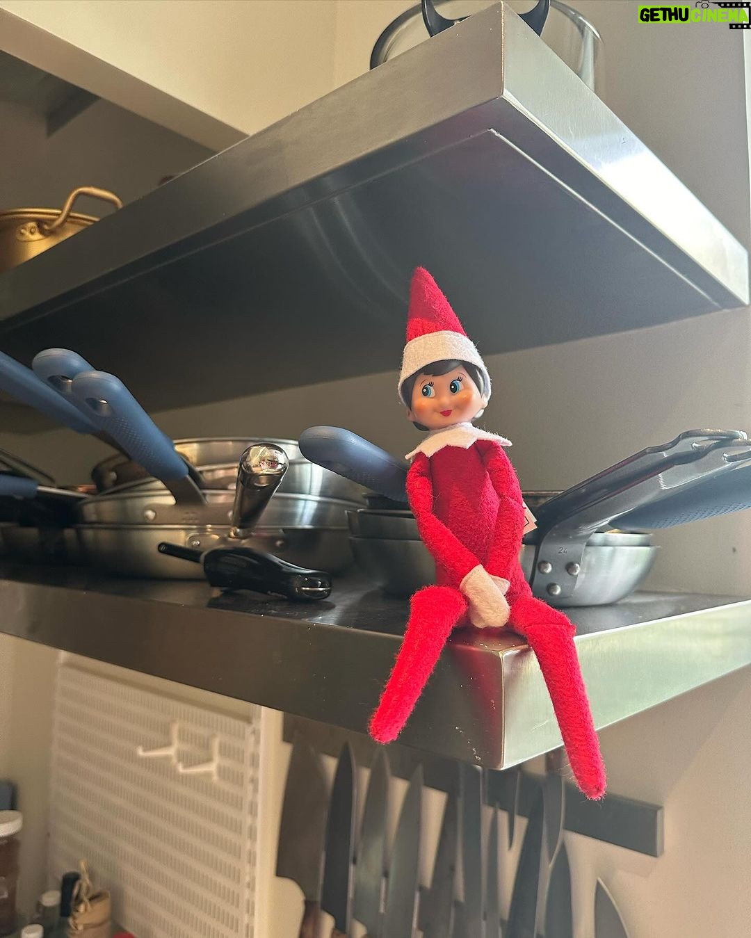 Anne Curtis Instagram - A new yearly tradition ๐ canโt wait for the stage when the elf becomes cheeky ๐ง #elfontheshelf