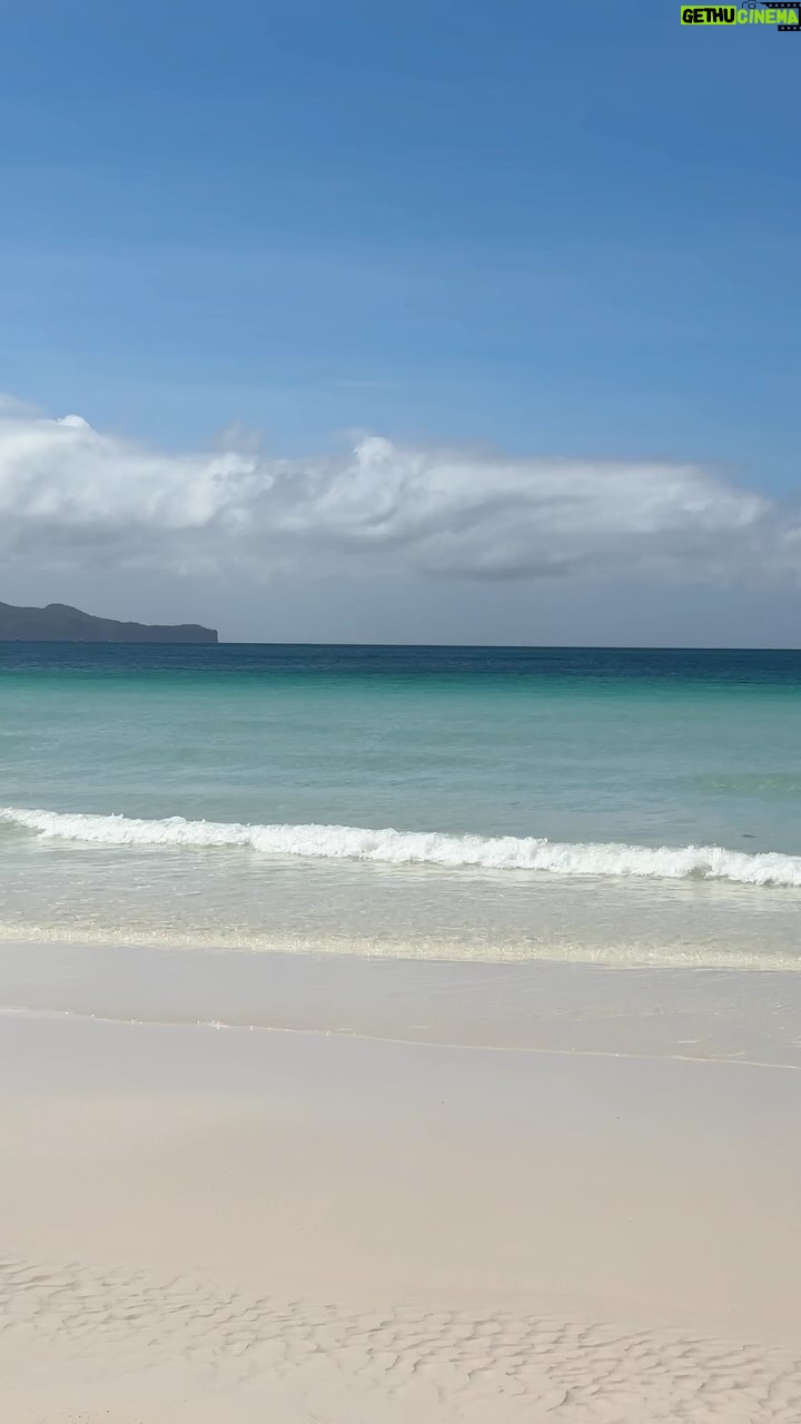 Anne Curtis Instagram - A view I will never get tired of. For me, para sa akin lang naman noh. Nothing beats the beaches of the Philippines. And, I thank you! -Anne Curtis, FILIPINAAAAAS! Boracay Island, Philippines