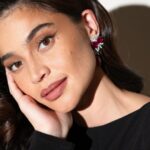Anne Curtis Instagram - In my lucky colours 🖤❤️ had a lovely evening with my rare 🦄 at the @tatlerphilippines ball which was for the benefit of Project Inclusion. Thank you so much for having me @victoria_belo @antonsd @irenemfrancisco @isabelvmf ✨congratulations 💖