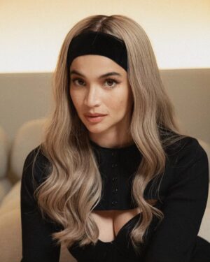 Anne Curtis Instagram - Old soul 🖤 #np Je t'aime moi non plus