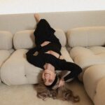 Anne Curtis Instagram - Old soul 🖤 #np Je t'aime moi non plus