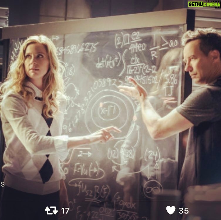Anne Dudek Instagram - Next week you will think I know what this means #theflash