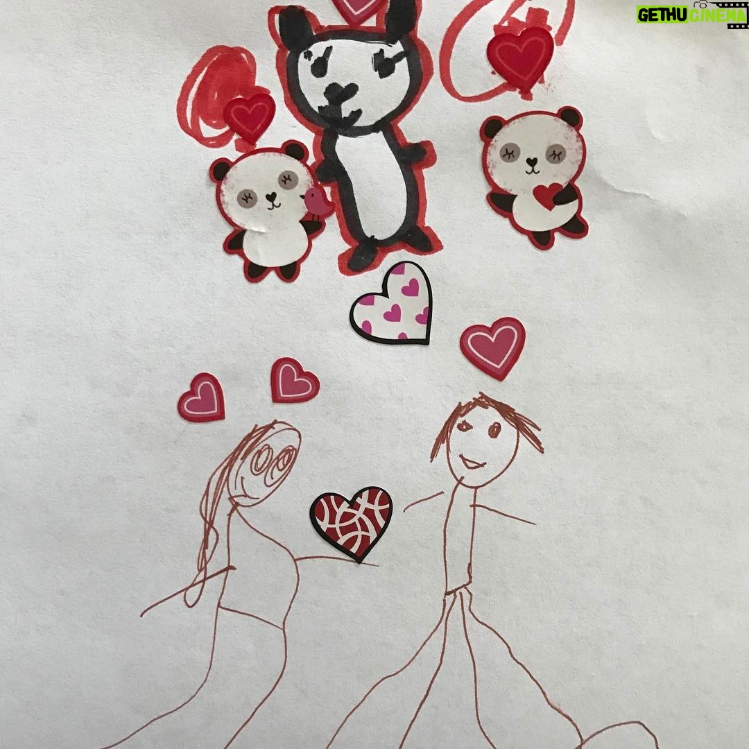 Anne Dudek Instagram - Happy Valentine's Day lovers and pandas...