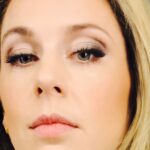 Anne Dudek Instagram - Every #hamptondeville scene is hot! hot!hot! But these eyes are reserved for the sexxy sex scenes...thanks Jackie! @makeupjunkie_j