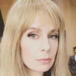 Anne Dudek Instagram - Monday bangs #hamptondeville