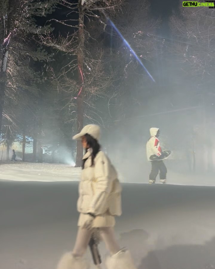 Anne Hathaway Instagram - ✨Thank you @moncler for inviting me to your dazzling, magical, inspiring, immersive show held within a Swiss forest (!) Bravo to the entire team on achieving this extraordinary feat, and an extra thank you for your kindness and generosity✨ #MonclerGrenoble