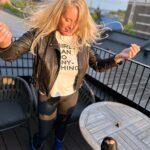 Anne Kukkohovi Instagram - @beakybasterdbar terassin avajaiset täällä mun kotona Skattalla! 🩷 Auki koko kesän 🤩