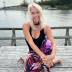 Anne Kukkohovi Instagram - Ilma kuin linnunmaito. Ensimmäinen visiitti täällä mun ”vanhoilla” kotikulmilla tän kesän aikana. Ihmisen mieli kyllä sopeutuu kaikenlaisiin muutoksiin, mutta meren rannalla haluan aina asua. Ei niin väliä, että minkä meren…🩵💙🩵💙