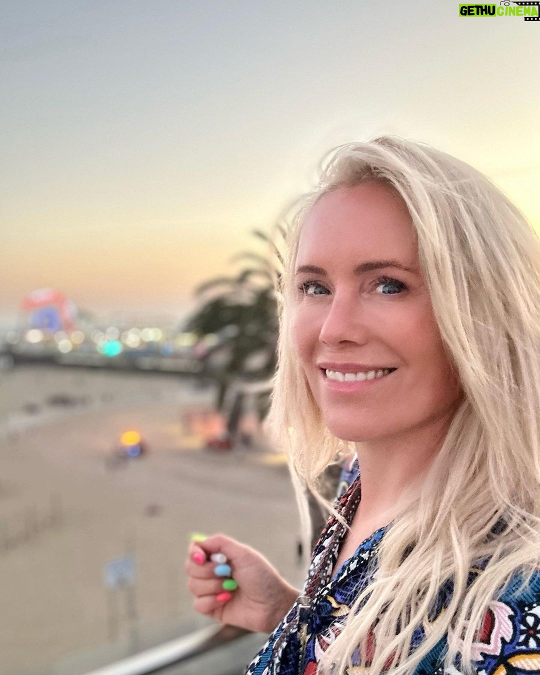 Anne Kukkohovi - 1.4K Likes - Cali light š©µš©·š§”šš§”šš #california #sunset