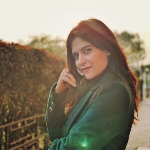 Anshul Chauhan Instagram - Wonderwall 🌻🌺