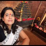 Anshul Chauhan Instagram – I feel extremely blessed that I as an artist, am able to experience and be at such sacred, magnificent places. It is amazing to see how culturally rich and rooted our South of India is. 🙏♥️

Here I am at @hindustankalarisangam with the incredible Deity Poothara behind me which has these seven steps symbolizing Strength, Patience, Commanding power, Posture, Training, Expression and Sound. (Something that I am personally seeking in life 😇)
And on the top sits Shiva-Shakti. 🌺🙏 Hindustan Kalari Sangam