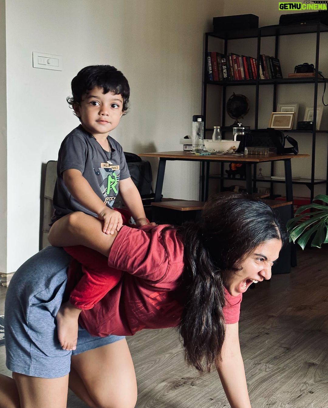 Anshul Chauhan Instagram - Bestest Weekend’s moments 🍭🥰♥️🫠 Mumbai, Maharashtra