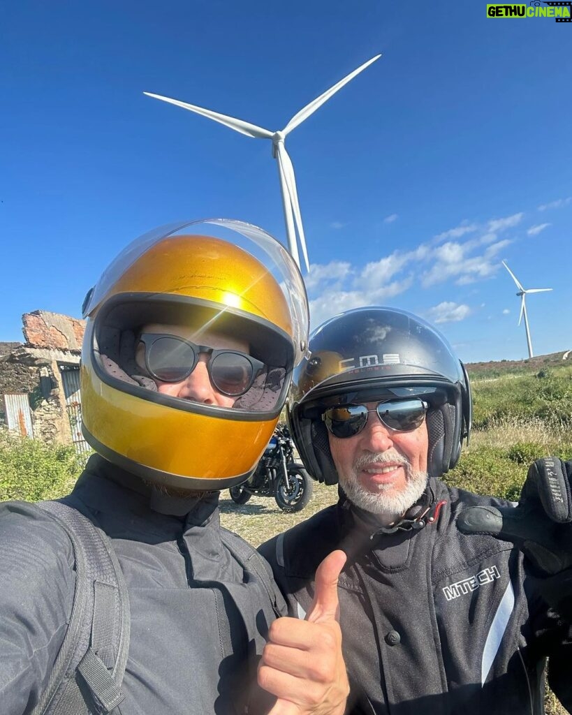 António Camelier Instagram - Father and son motorcycle ride Part 1 🏍❤ @josecameliersilva