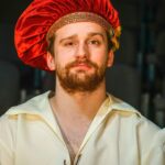 António Camelier Instagram - Os ensaios começaram esta semana e estou muito feliz por fazer parte deste grupo incrível! 🎭 "A Companhia", da autoria e encenação da fantástica @mafalda.santos.oficial tem data marcada para 27 de outubro no @teatroesfera_oficial. Mal posso esperar para partilhar esta experiência convosco! ❤️🎭 #Teatro #ACompanhia Teatroesfera