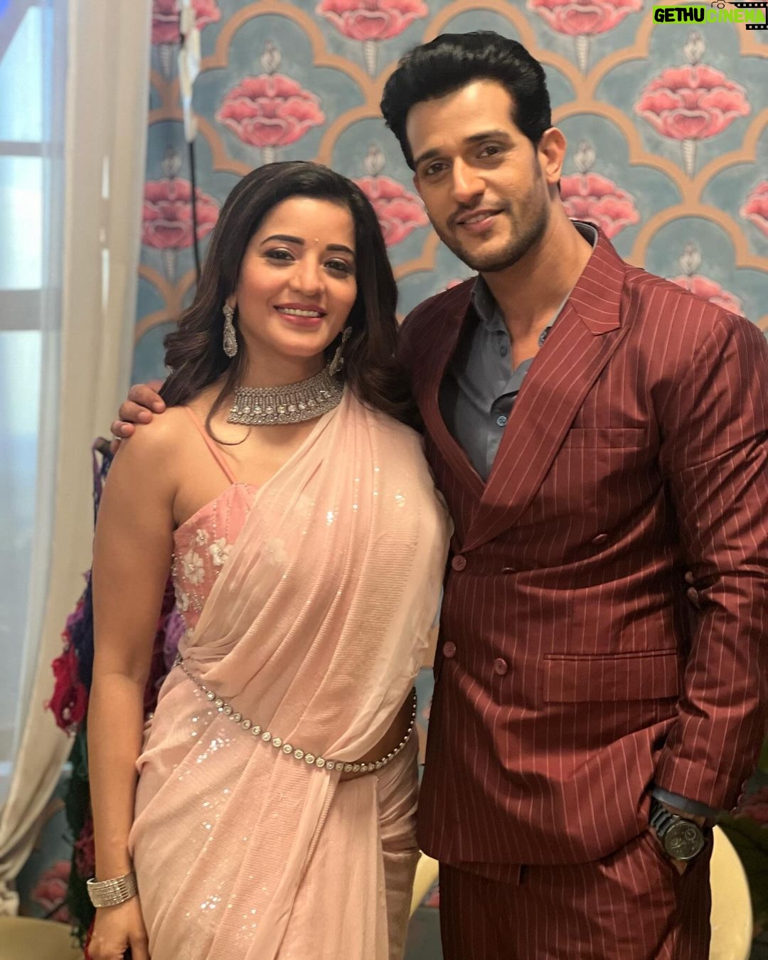 Antara Biswas Instagram - (Happy marriage anniversary boss) 🥂 @aslimonalisa And HAPPY BIRTHDAY TO ME - We are sharing same date as my birthday and your anniversary so it’s a common post for both of us. Cheer’s 🥂 - . #kuldeepsingh #kuldeep1701singh #monalisa #birthday #anniversary #happybirthdaytome Mumbai, Maharashtra